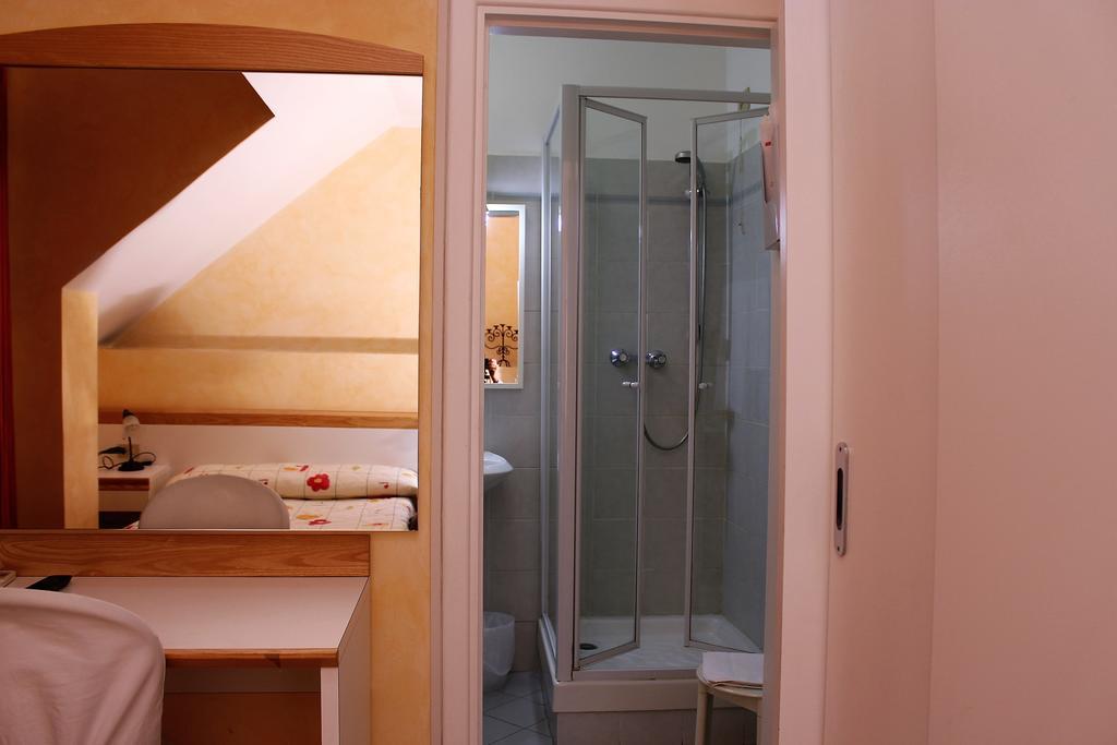 Hotel Agnello D'Oro Genova Kültér fotó