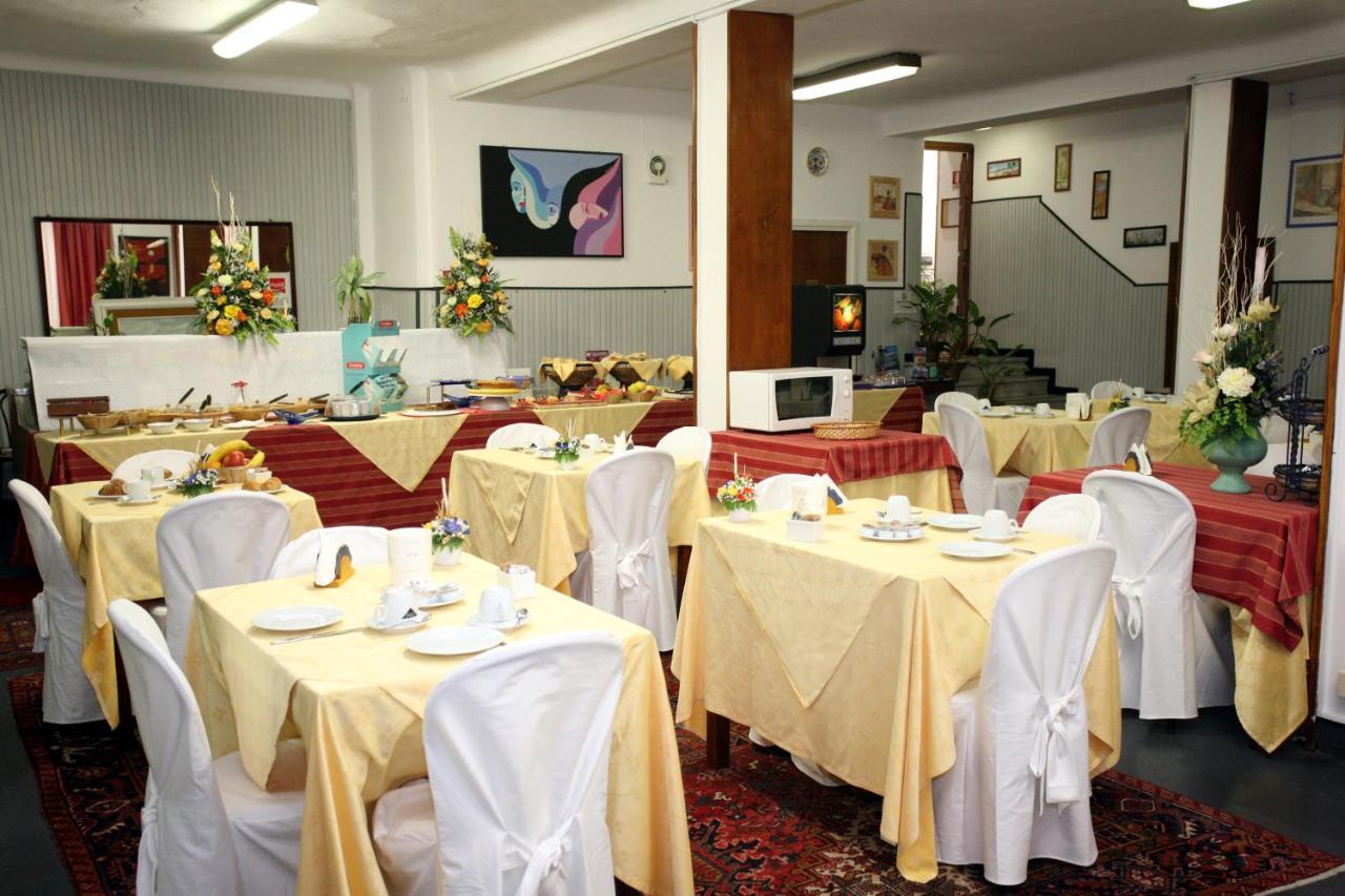 Hotel Agnello D'Oro Genova Kültér fotó
